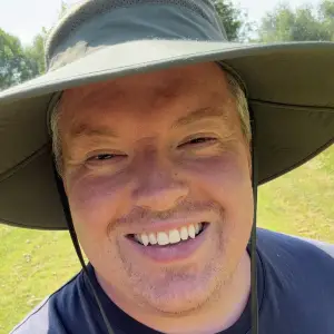 Image featuring guest blogger Rikki Webster (@theguysatgreenacre) on Sandy Lane Nursery’s blog, sharing gardening insights and tips.