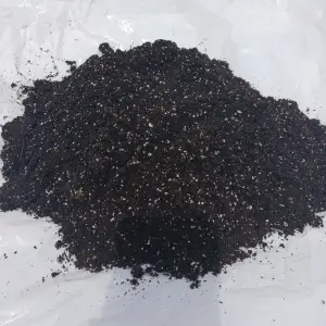 A close-up of Propagation Mix (Soil), a specially formulated growing medium combining peat, vermiculite, and perlite for optimal seed germination in UK gardens.